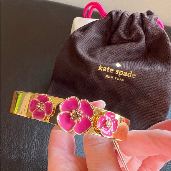 NWT Kate Spade Pink Flutter Floral Gold Bangle Bracelet - Picture 4 of 11